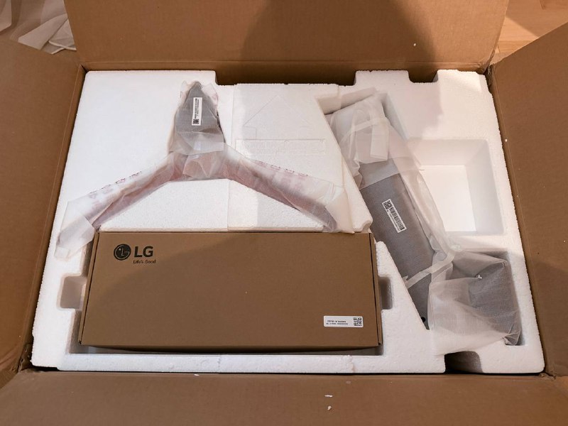 Монитор LG UltraGear 27" 4K 144 Hz 4