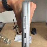 MacBook Air M3 15, 16 GB RAM, 512 GB SSD 4