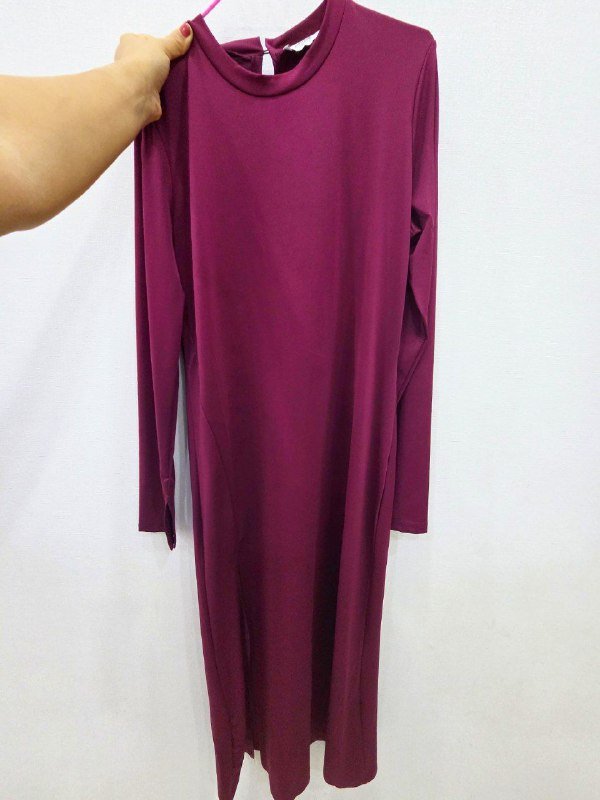 Женское бордовое платье размер M