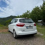 Ford C-MAX Plug-in Hybrid 3