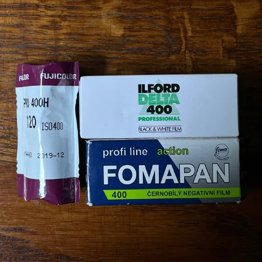 Средний формат фотоплёнки Fujifilm, Ilford, Fomapan