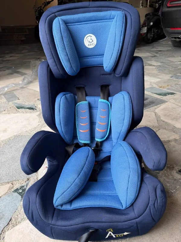 Детское автокресло Ares 1