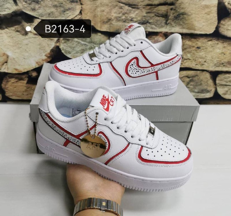 кроссовки Nike новые
