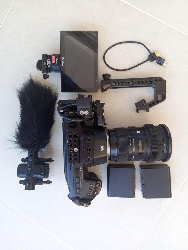 Blackmagic Pocket Cinema Camera 6K, lenses, monitor, accessories 4