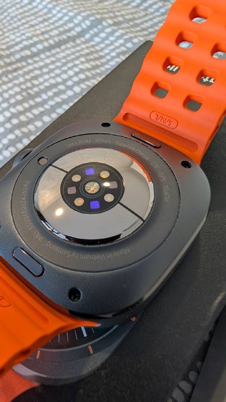 Samsung Galaxy Watch Ultra 47mm LTE с ремешками 3