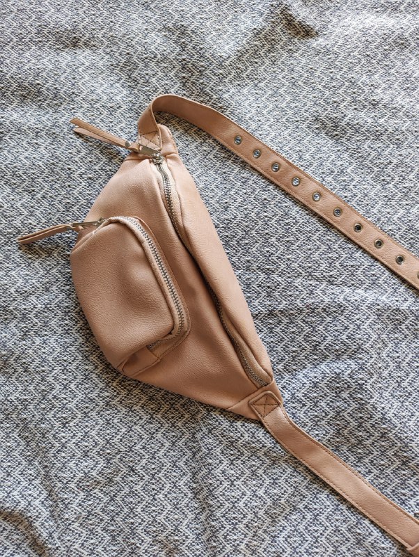 Очки, кулоны, сумка, косметичка, краска Estel 3