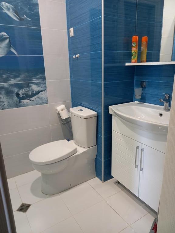 Сдается 2-комн квартира с техникой на 6 месяцев и год 8