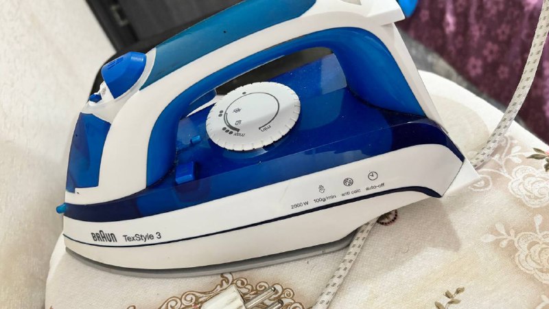 Гладильная доска и утюг Braun TexStyle 3 2000W 2