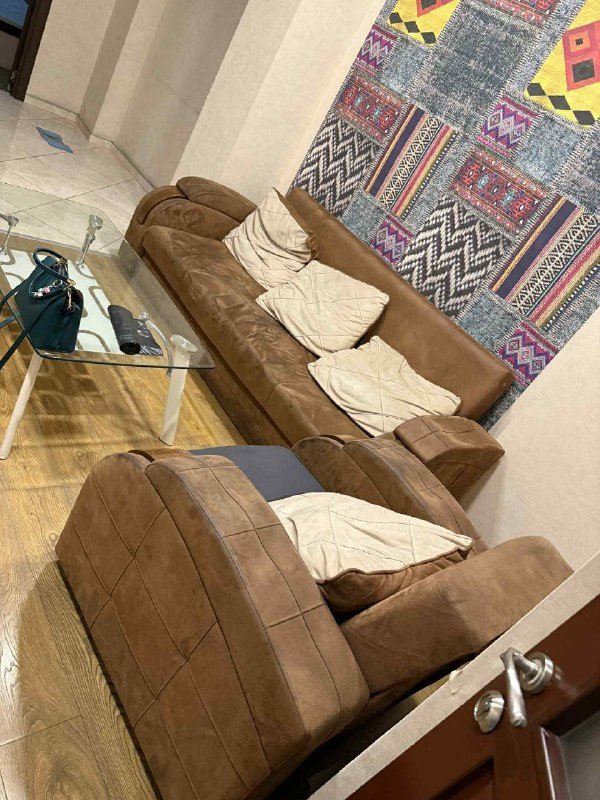 Холодильник, комод, диван, кресла, шкаф, кровати 3