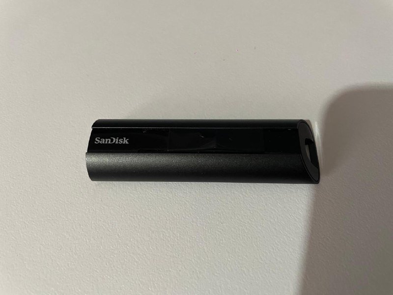 Sandisk Extreme Pro 128GB флешка 2