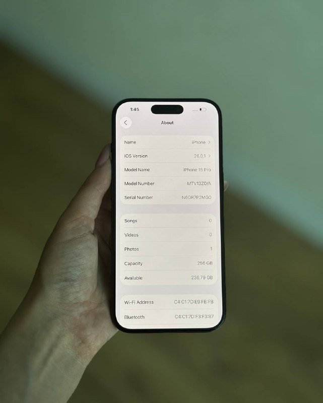 iPhone 15 Pro, AirPods Pro 2, iPad 5 поколения 3