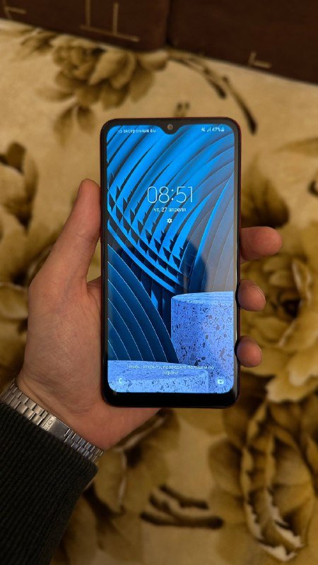 iPhone 12 mini, Samsung Galaxy A10s, AirPods 3, зарядный кейс, левый наушник 6