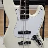 Бас-гитара Fender Standard Jazz Bass 3