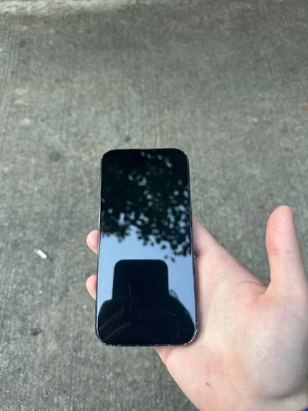 iPhone 15 128 ГБ 1