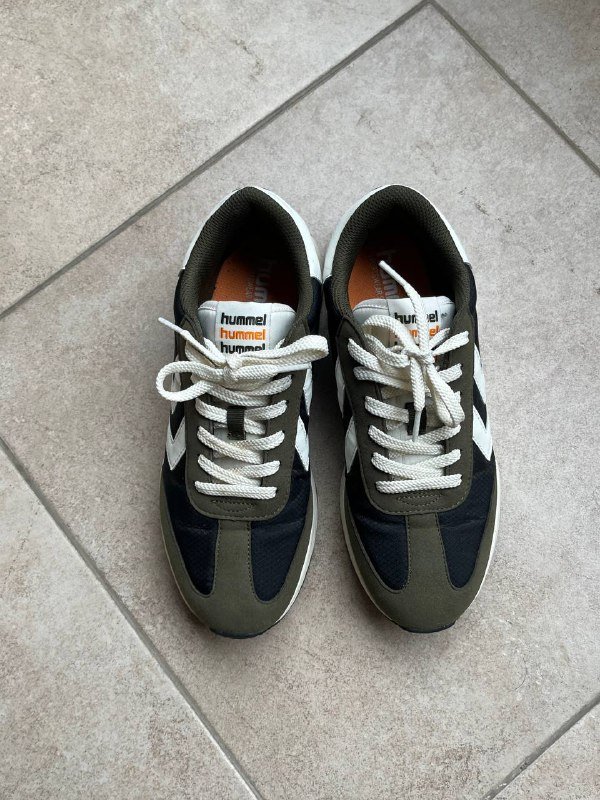 Кроссовки Hummel 40, Adidas 42