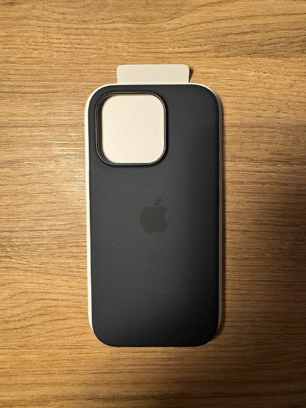 Кейс для iPhone 16 Pro