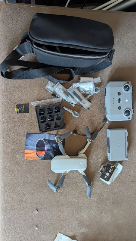 DJI Mini 2 Fly More Combo дрон 1