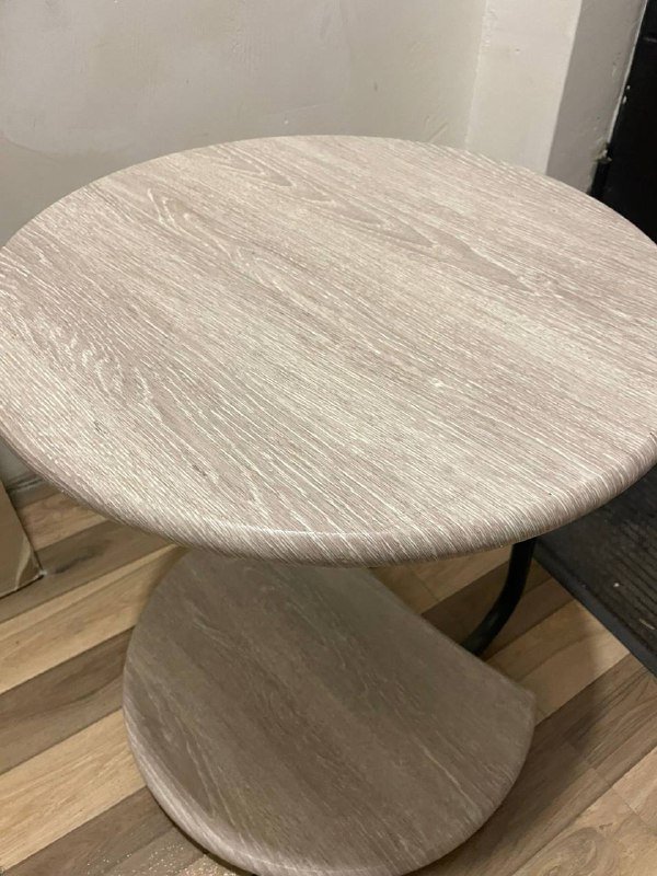 Журнальный приставной столик 3