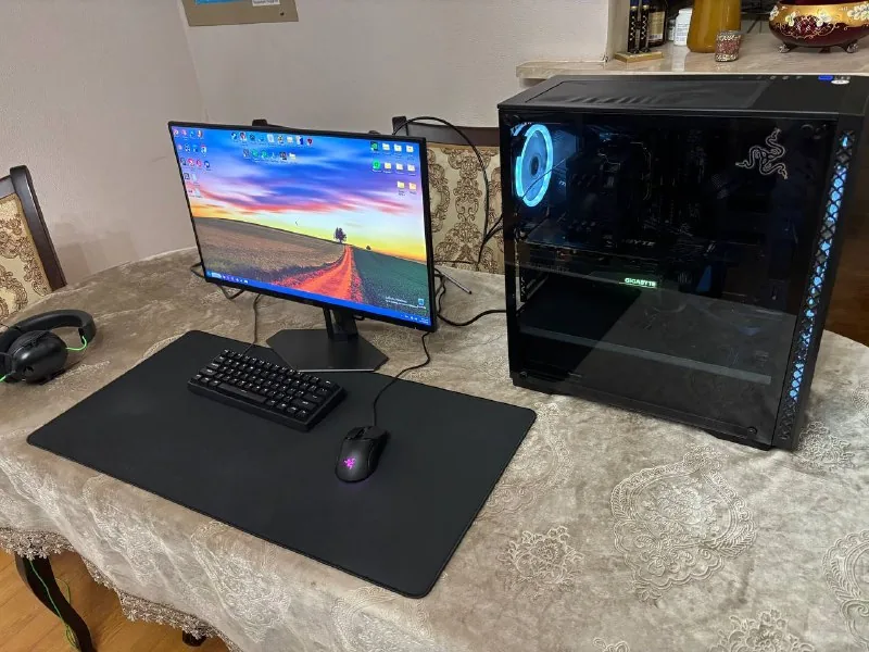 Խաղային համակարգիչ AOC 310Hz մոնիտորով 1