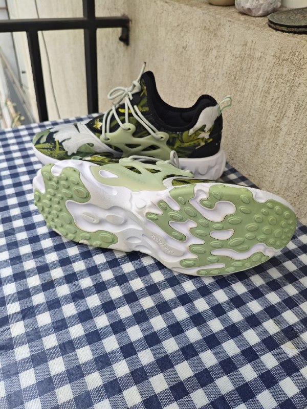 Мужские беговые кроссовки Nike React Presto 12 US 5