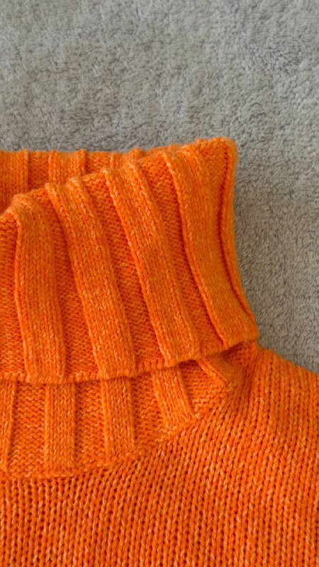 Свитер кроп H&M размер S/M 42/44 3