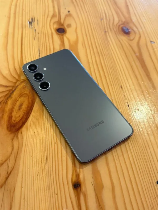 Samsung Galaxy S24+ 1