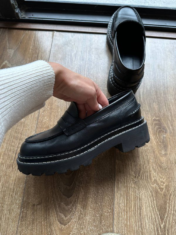 Черные кожаные лоферы 37-37,5 размер 2