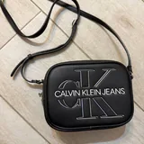 ორიგინალი Guess-ის და Calvin Klein-ის ჩანთები 6