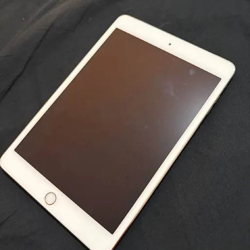 iPad Mini 3 128GB, iPhone SE, Spider Man PS4 Game