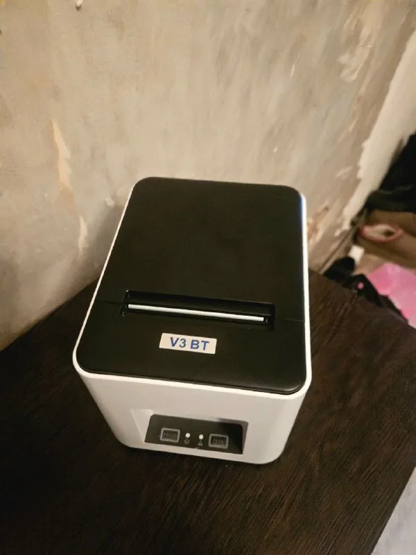 Термопринтер Xprinter V3 BT, USB-провод, рулоны этикеток 1