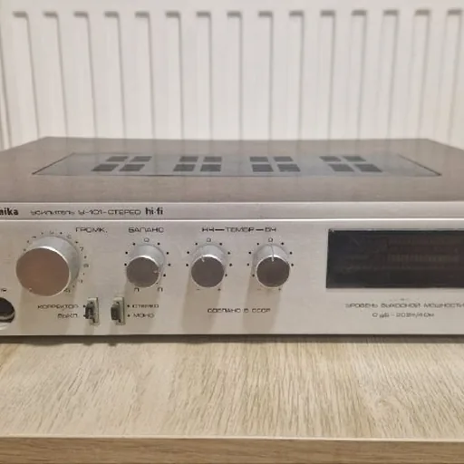 Bluetooth коннектор, винтажный стереоусилитель Radiotehnika