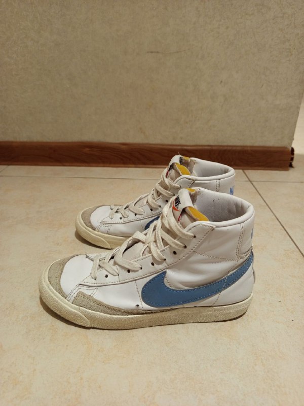 Пальто размер М, Nike оригинал размер 35 3