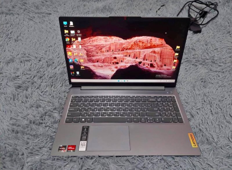 Lenovo IdeaPad slim 3 Ryzen 5 8GB 512GB ноутбук