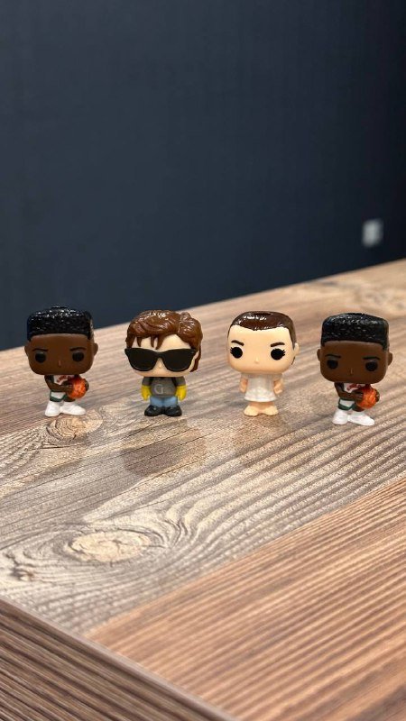 Киндер осд Очень странные дела фигурки