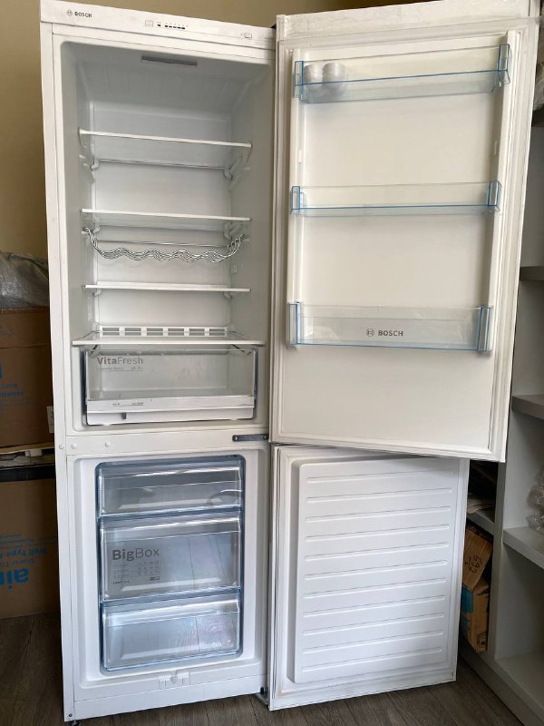 Холодильник BOSH, Холодильник Midea, Микроволновка Gorenje