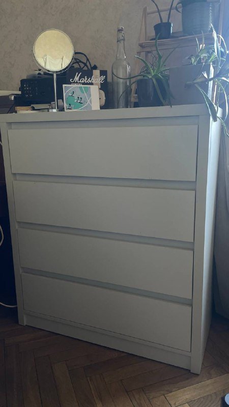 Комод с 4 ящиками белый вместительный