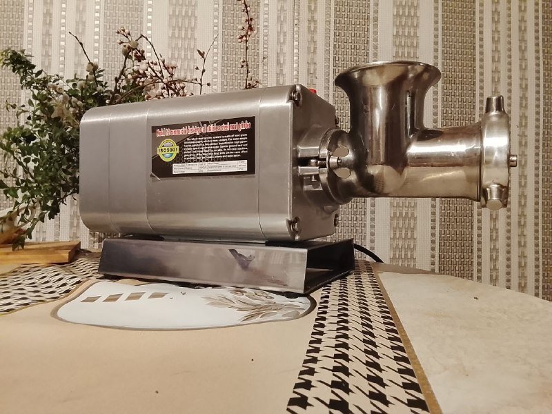 Промышленная мясорубка