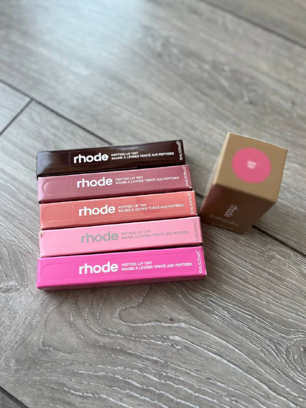 Румяна Rhode, Блеск для губ Rhode