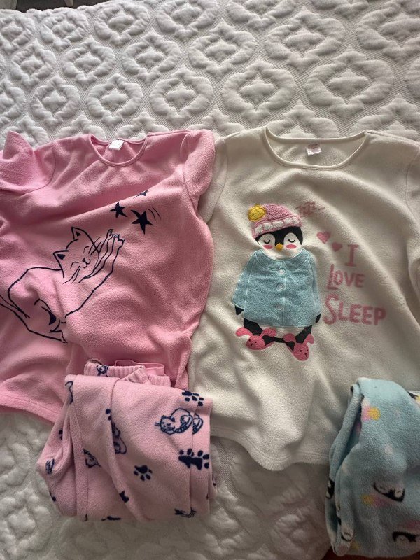 2 детские пижамы, белая, розовая