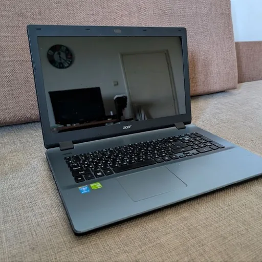 Acer E5-771G-348s laptop for repair/spare parts