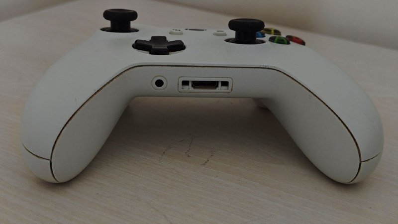Беспроводной контроллер Xbox Series One и аккумуляторы 4