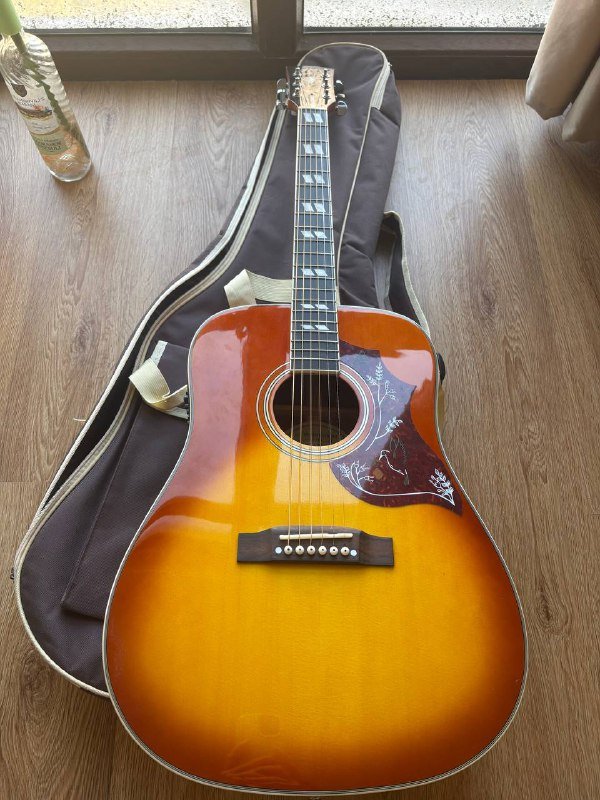 Электроакустическая гитара реплика Gibson Hummingbird с Fishman