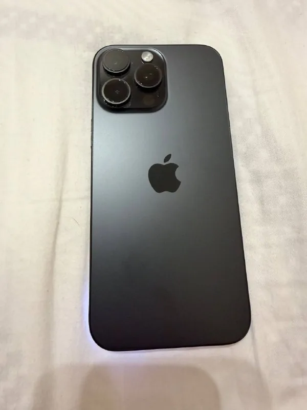 iPhone 16 Pro Max 512 ГБ 1