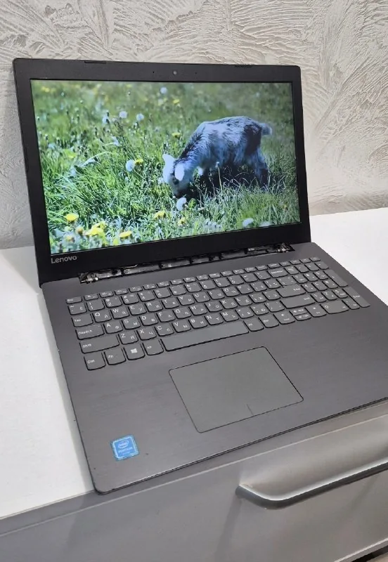 Ноутбук Lenovo 15.6"