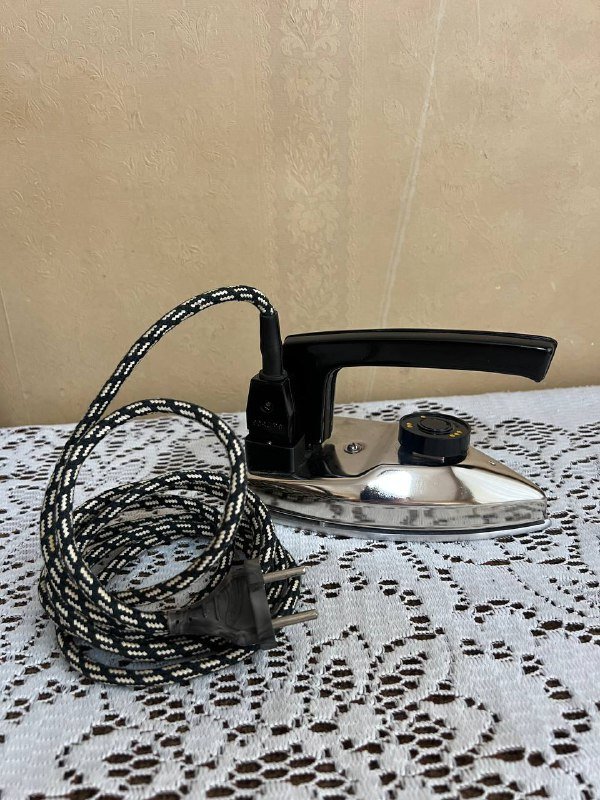 Соковыжималка Moulinex, дорожный утюг, вентилятор, точилка Philips 3