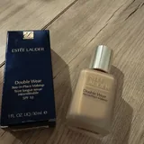 Тональная основа Estee Lauder Double Wear 2