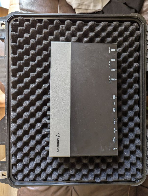 Звуковая карта Steinberg UR44 2