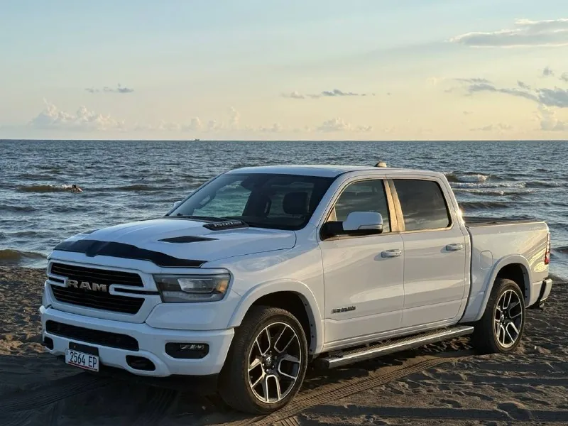 2020 Ram 1500 Laramie 1