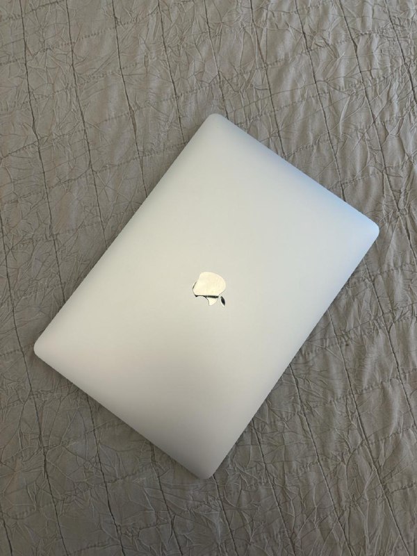 MacBook Air 13” M1 16GB 512GB SSD Silver 2