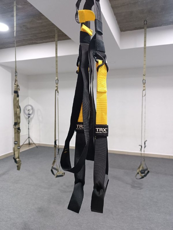 Складной стул для кемпинга, газовые баллоны, туристическая горелка, кубики для йоги, дождевик, петли TRX 6